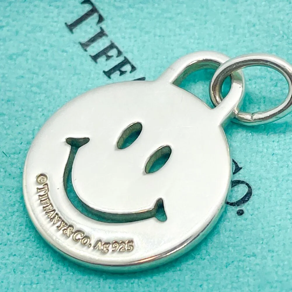 RARE Tiffany & Co Return to Tiffany Smile Happy Charm Pendant Silver - Picture 16 of 16